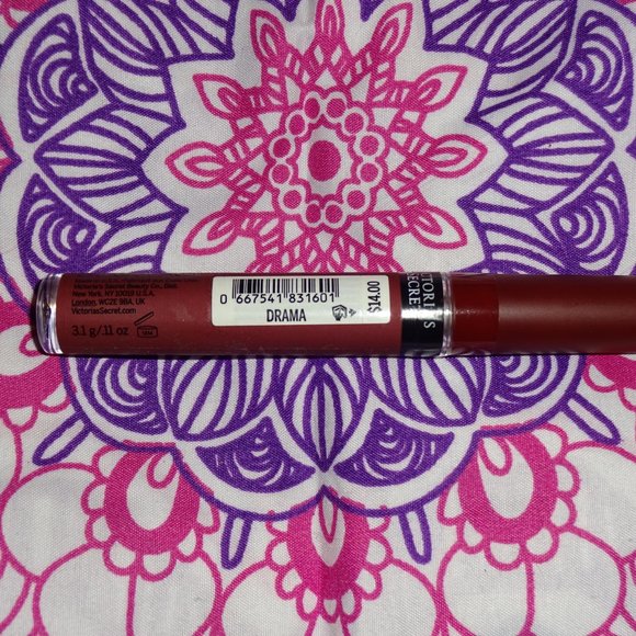 NEW Victorias Secret Velvet Matte Cream Lip Stain - Picture 2 of 2